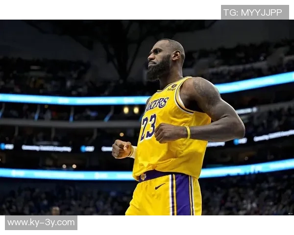 詹姆斯谈与东里化学反应尚需提升强调全队协作的重要性